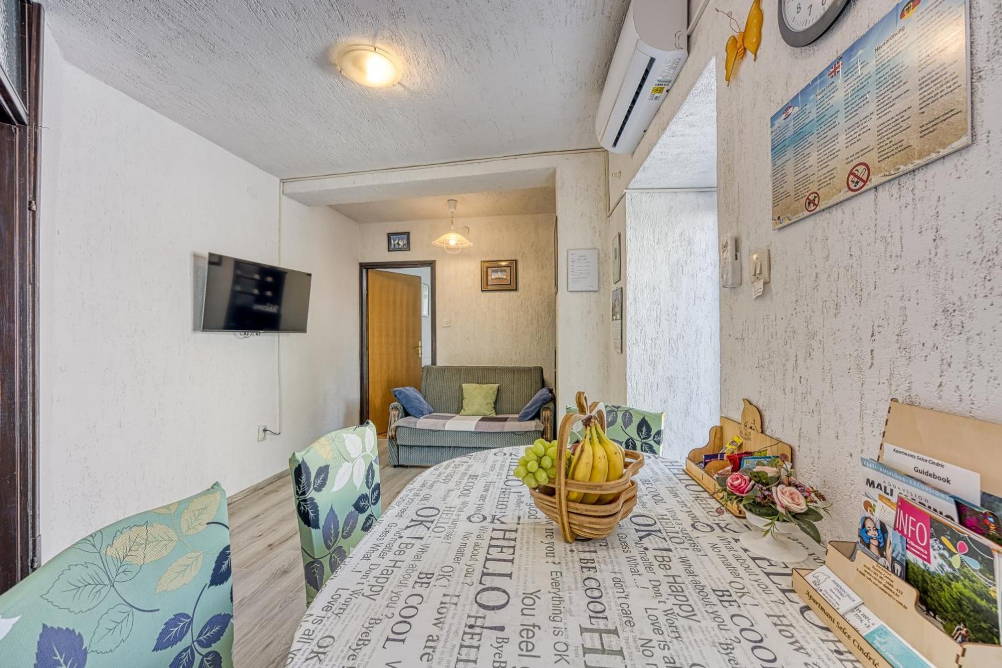 Apartments Cindric Селце Экстерьер фото